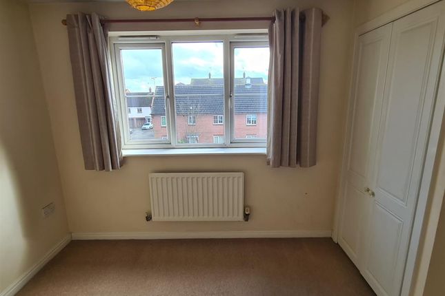 157, Mill Bridge Close, Retford photo 3