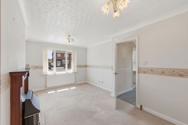 16 Ackford Drive, Worksop photo 4