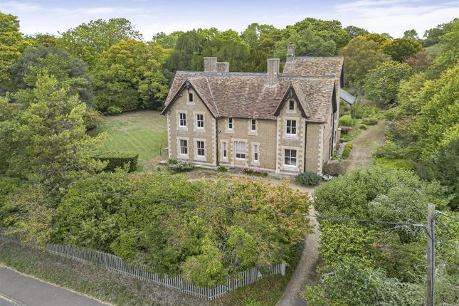 6-bed detached on Fishers Lane, Orwell, £1,500,000