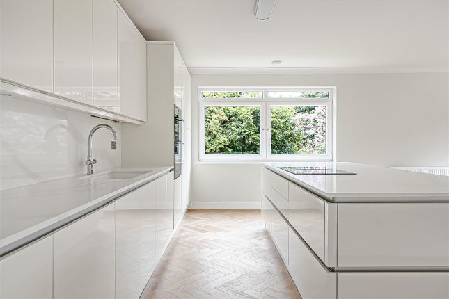 3 Darnhills, Watford Road, Radlett photo 4