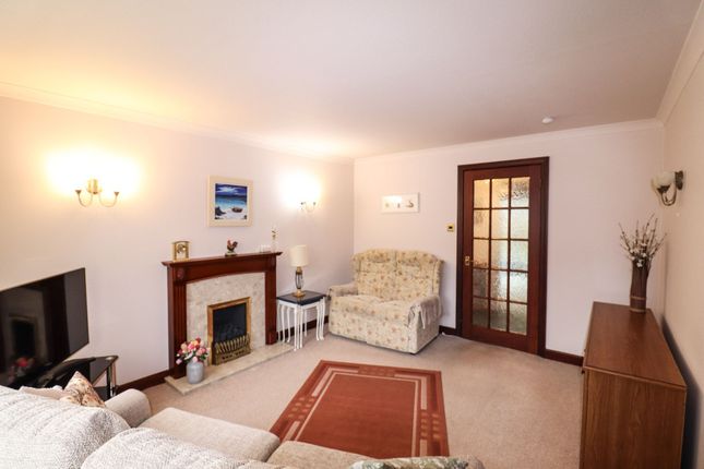 17, Rounall Avenue, Dalbeattie photo 4