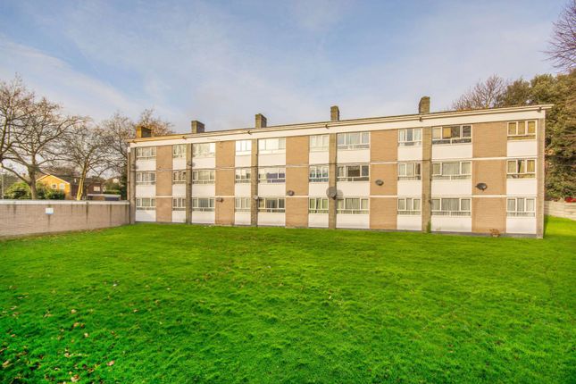 Thumbnail Flat for sale in Sunray Avenue, North Dulwich, London