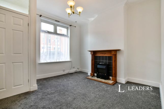 87, Lowfield Road, Lowfield Road photo 2