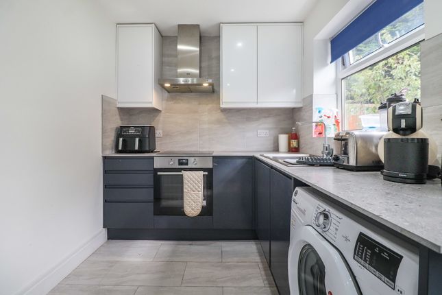 31, Craiglee Drive, Cardiff photo 4