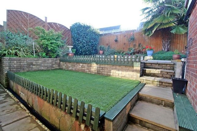 19 Mayfield Place, Pontyclun photo 3