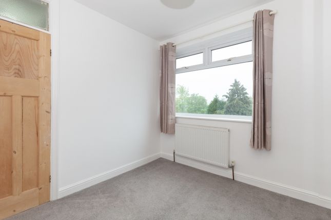 Terraced house to rent in Ruscote Square, Banbury