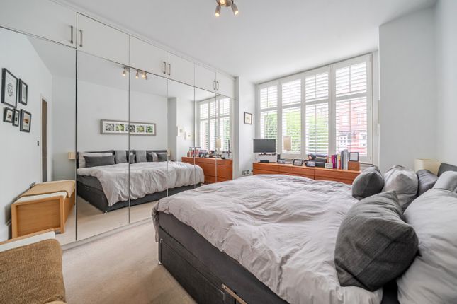 Flat A, 28, Fairmile Avenue, London photo 4