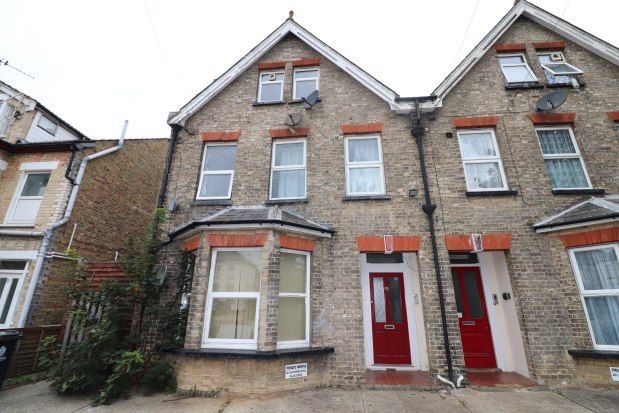 Flat to rent in Hayes Road, Clacton-On-Sea