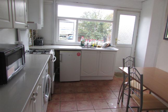 Room 5, 10, Wimpole, Wellingborough photo 5