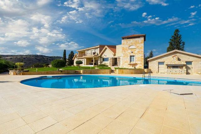 Thumbnail Villa for sale in P4Fj+G82, Agios Tychon, Cyprus