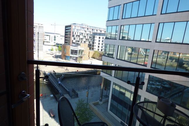 Flat 172, Leeds photo 3