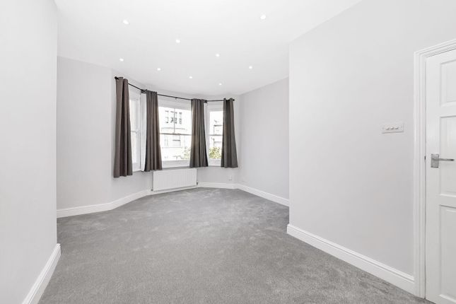 FFF, 10, Essex Grove, London photo 3