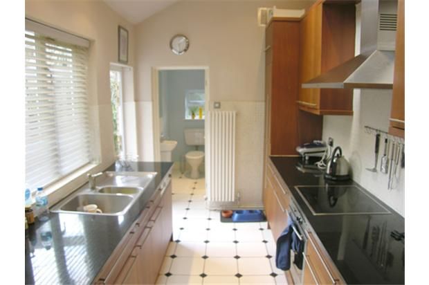 Thumbnail Semi-detached house to rent in Chaffinch Road, Beckenham