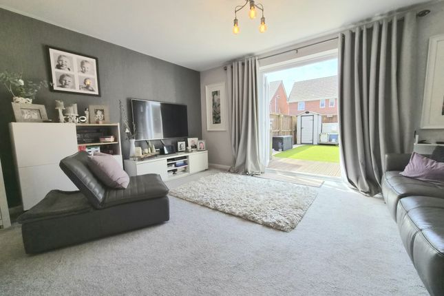 85, Hawthorn Drive, Thornton photo 3
