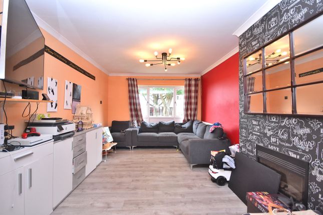36, Glebe Road, Northampton photo 2