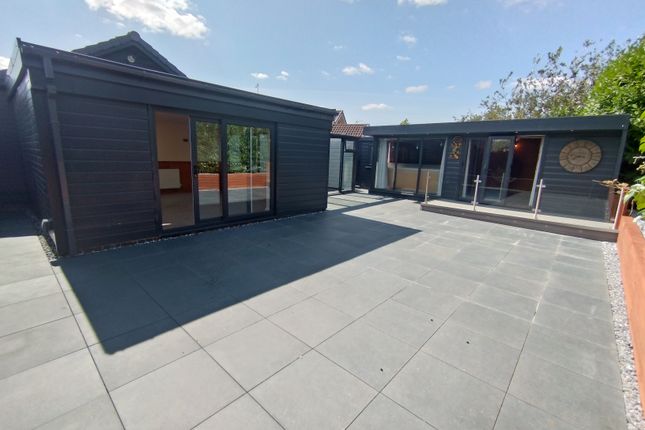 7, Stanley Court, Stoke-on-Trent photo 3