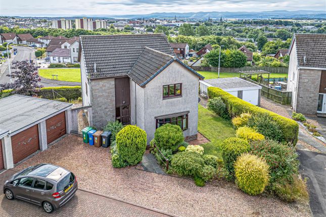 Thumbnail Detached house for sale in Barbour Grove, Dunfermline