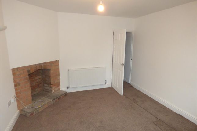 38, Oakland Avenue, Nottingham photo 2