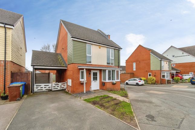 21, Lime Pit Lane, Cannock photo 2