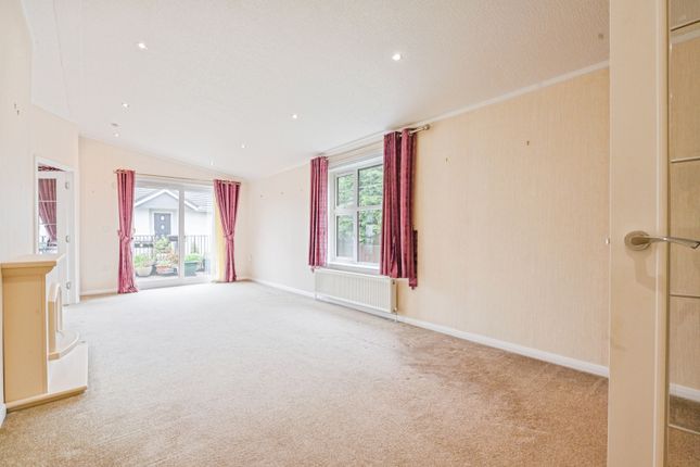12a Leven Park, gairneybridge, Kinross photo 3
