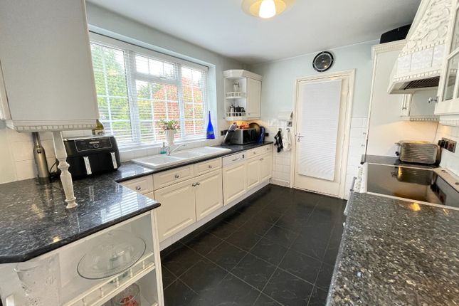 Detached house for sale in Old Bedford Road, Luton