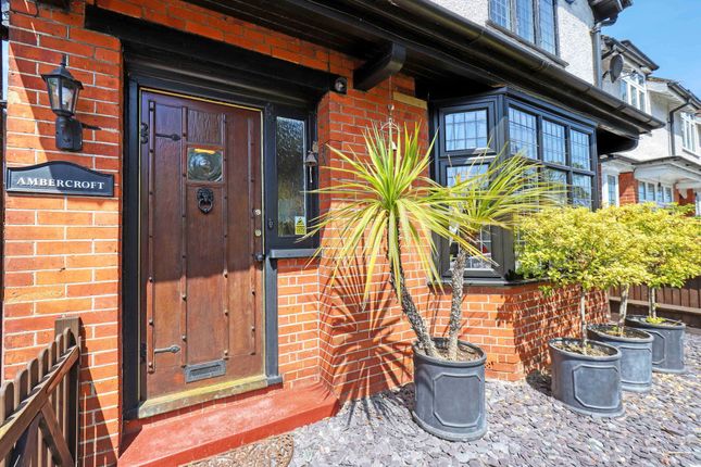 137 Bridge Road, Maidenhead photo 2