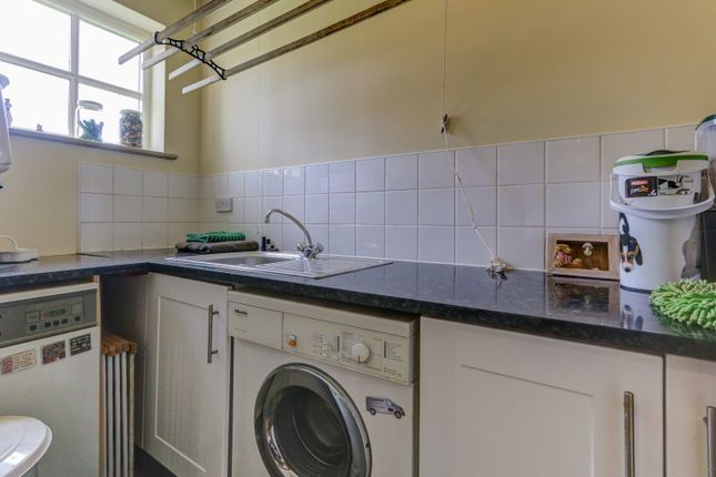 2, Cromwell Close, Morpeth photo 4