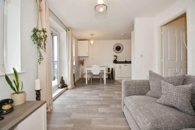 Apartment 2, 182, Honeysuckle Road, South Yorkshire photo 4