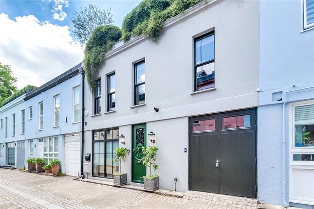 Mews house to rent in Old Manor Yard, London