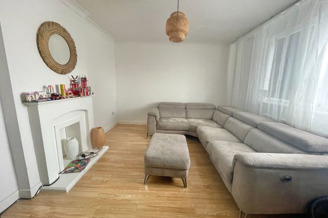 37, Lime Avenue, Wisbech photo 3