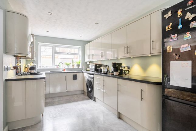 14, The Spinney, Chesham photo 4