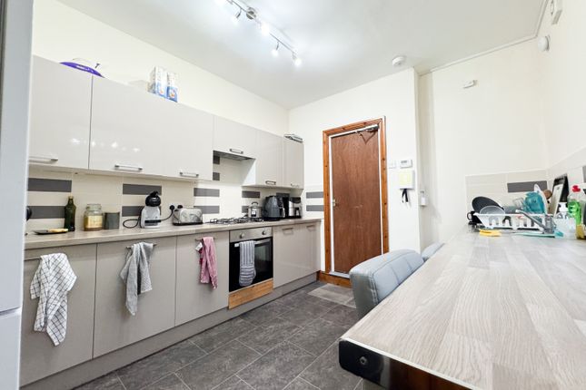 52, Llantrisant Street, Cardiff photo 3