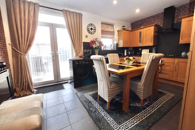 4, Woodview, Doncaster photo 4