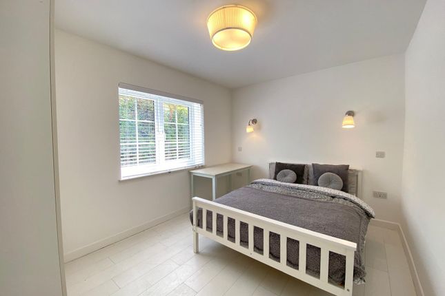 2, Walshingham Road, Orpington photo 5