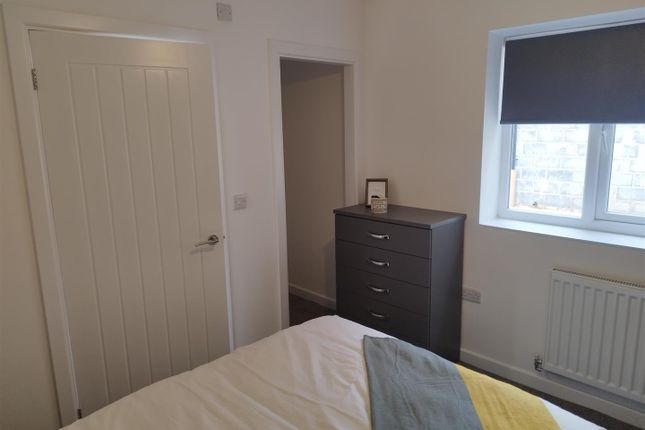 Room 3, 28, St John Street, Mansfield photo 3