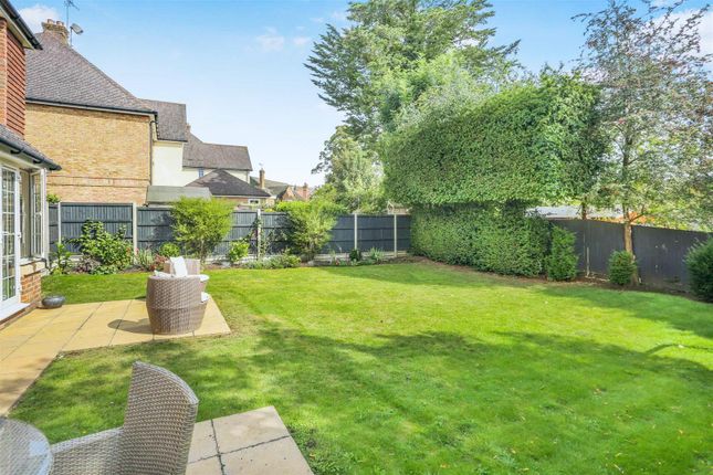 Detached house for sale in Willow Close, Banstead