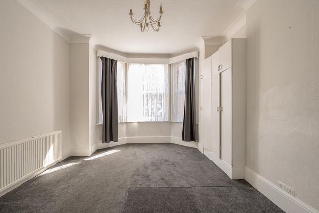49, Riffel Road, London photo 3