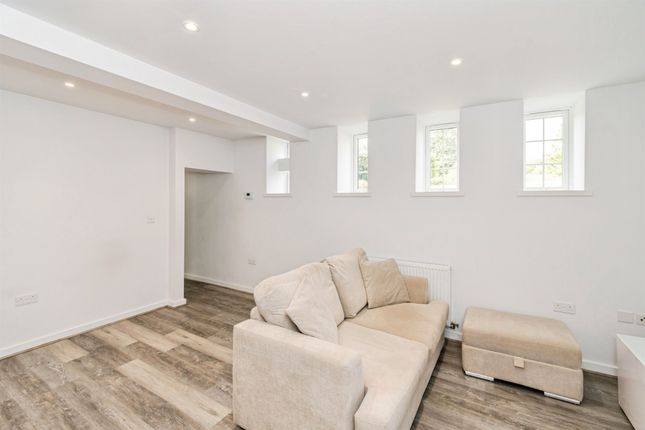 Flat 1, Link House Elmfield, Millbrook Road East, Southampton photo 2