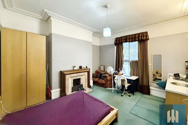 Room 2, 120, Trinity Street, Huddersfield photo 5
