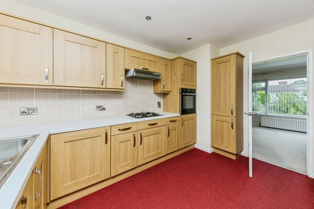 5, Summerfield Drive, Uttoxeter photo 5