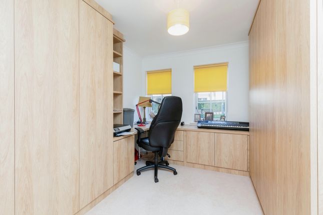 Flat for sale in 22 Redwood Drive, Bristol