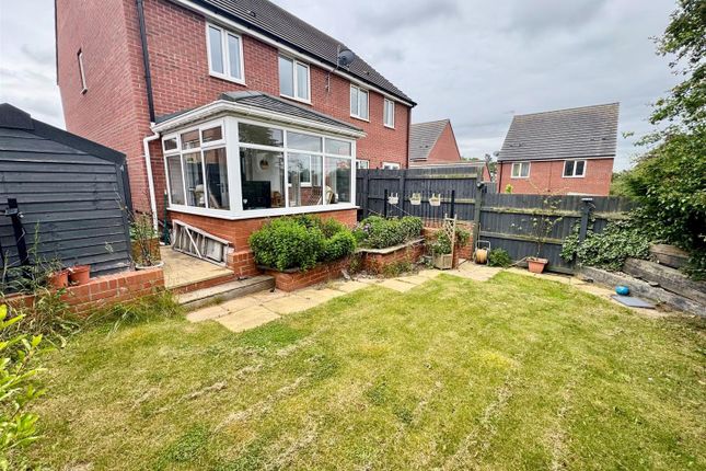 7, Wagoners Way, Scarborough photo 4