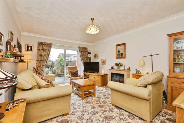 8, Craithie Road, Worksop photo 2