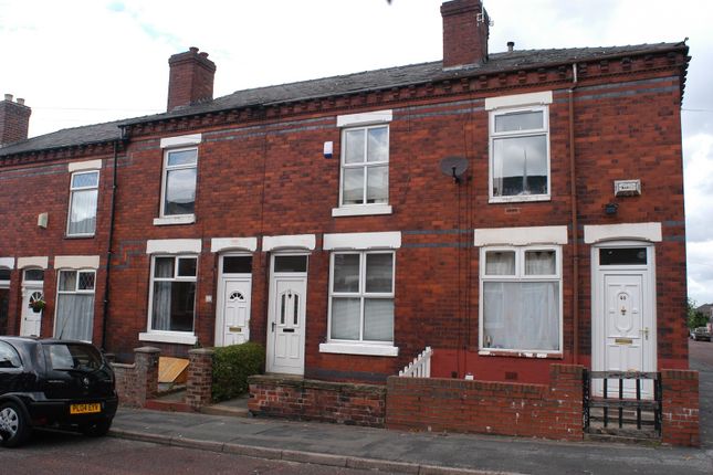 Terraced house to rent in Farmer Street, Heaton Norris, Stockport