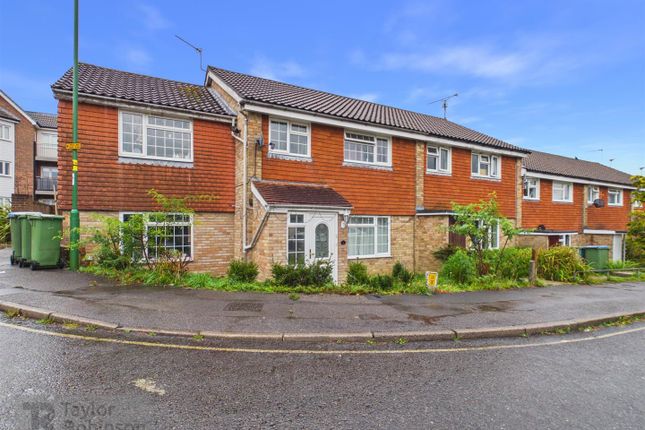 5-bed house on 1, Stanley Walk, Horsham, £2,500/mo