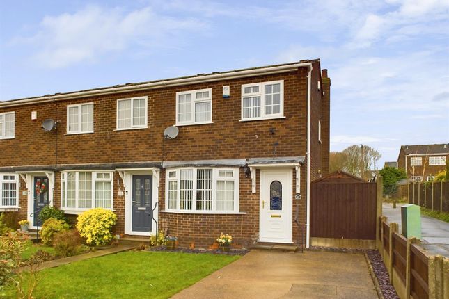 Thumbnail Town house for sale in Holkham Close, Arnold, Nottingham