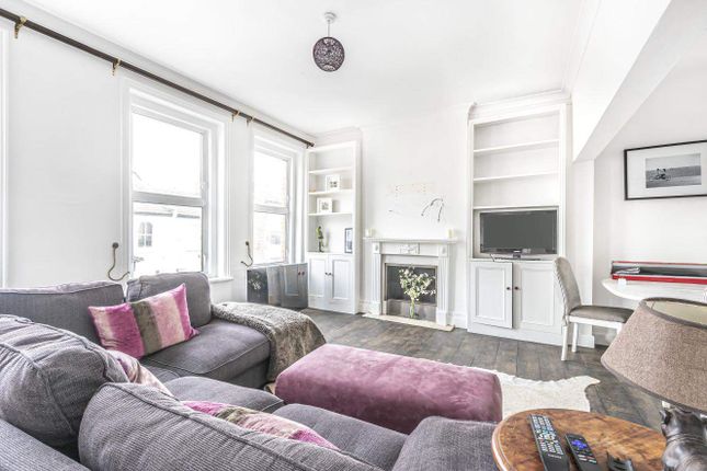 Flat for sale in Mablethorpe Road, London