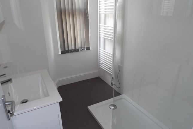 room 2, BRISTOL photo 5