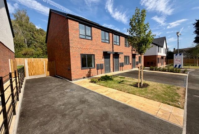 3-bed house on 10, Ripley, £800/mo
