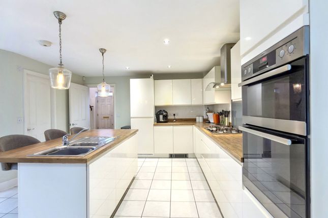 1 Baker Grove, Ibstock photo 2